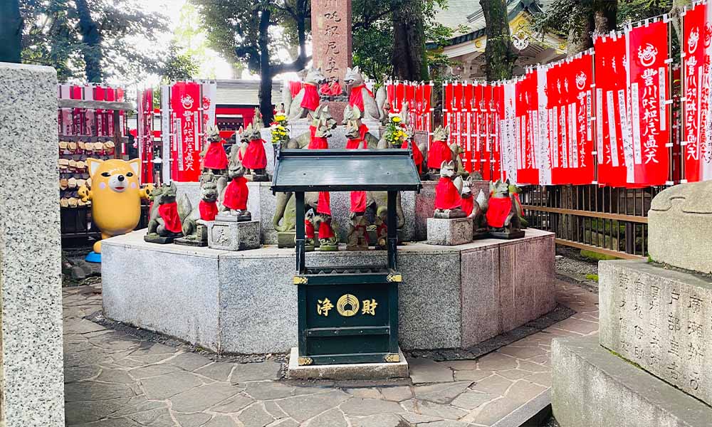 日本東京 赤坂見附站- 豐川稻荷 東京別院 靈狐塚(とうきょう あかさかみつけえき-とよかわいなり)(Tokyo Toyokawa Inari)