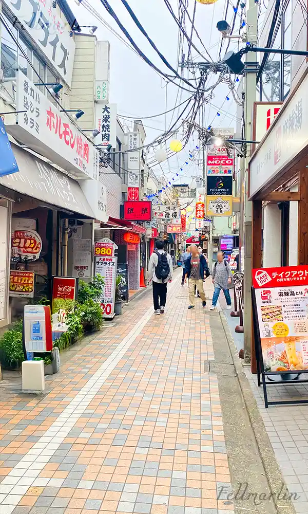中野ブロードウェイ SUN MALL 中野百老匯周圍的店舖酒吧